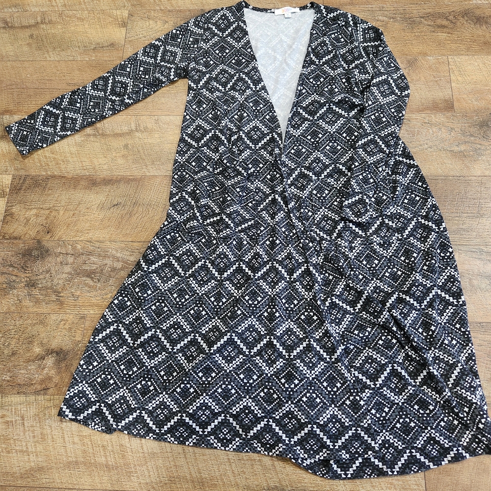 LuLaRoe Black and White Geometric Cardigan